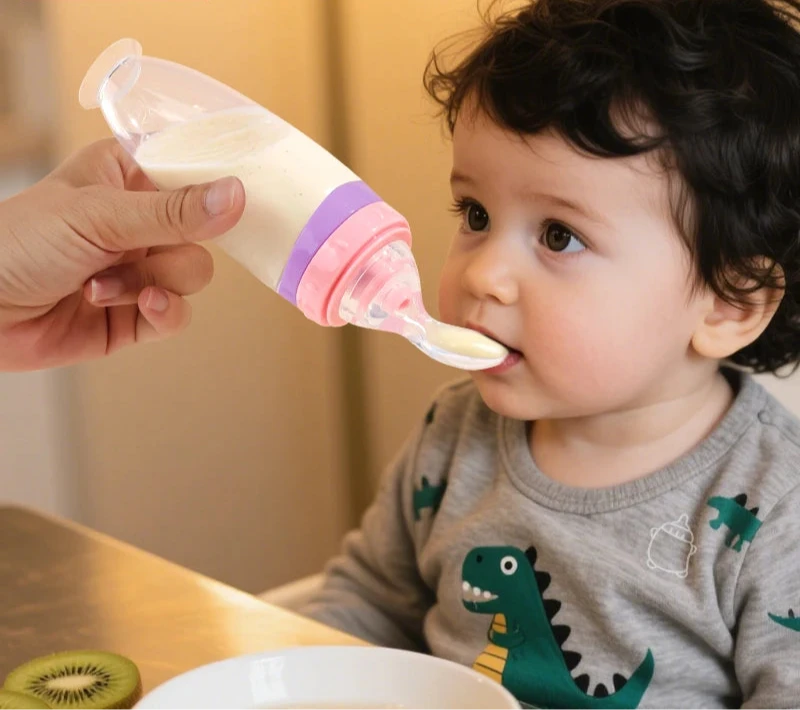 Biberon cuillère pour bébé